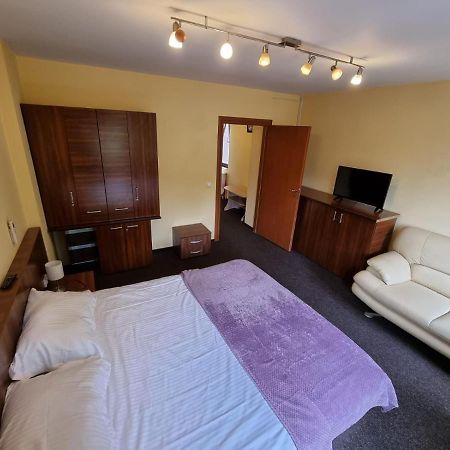 Casa Romana Apartment Ploiesti Ngoại thất bức ảnh