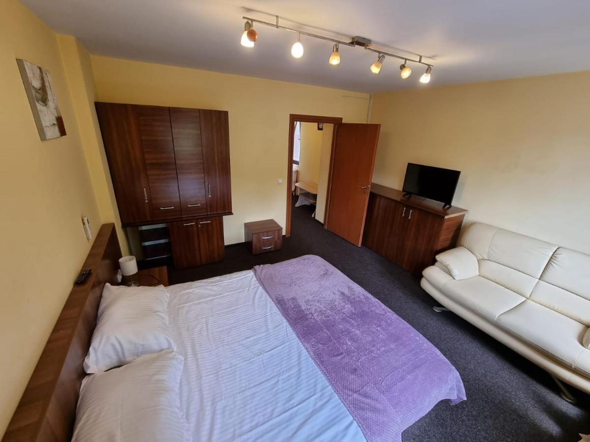 Casa Romana Apartment Ploiesti Ngoại thất bức ảnh