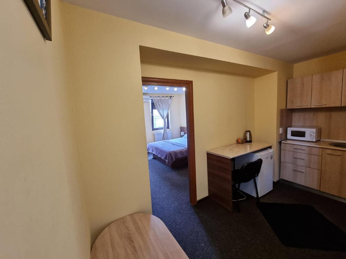 Casa Romana Apartment Ploiesti Ngoại thất bức ảnh